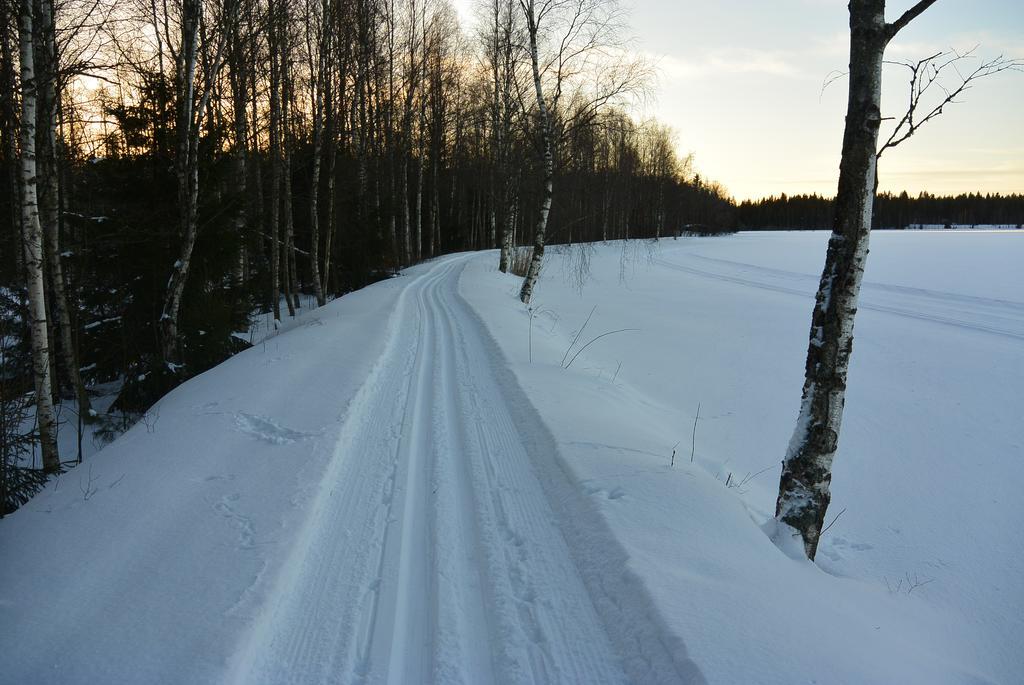Tastulan Lomakylae Hotel Kaustinen Buitenkant foto