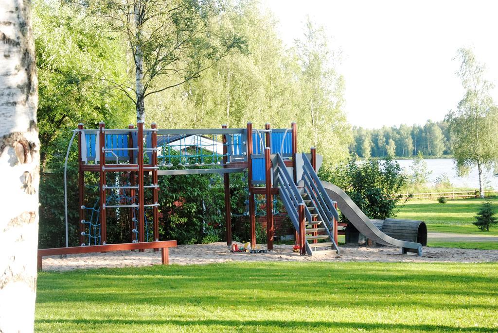 Tastulan Lomakylae Hotel Kaustinen Buitenkant foto