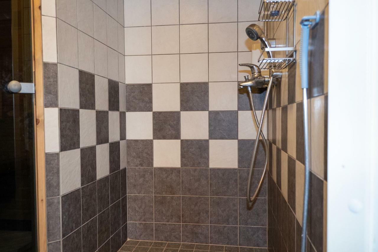 Tastulan Lomakylae Hotel Kaustinen Buitenkant foto