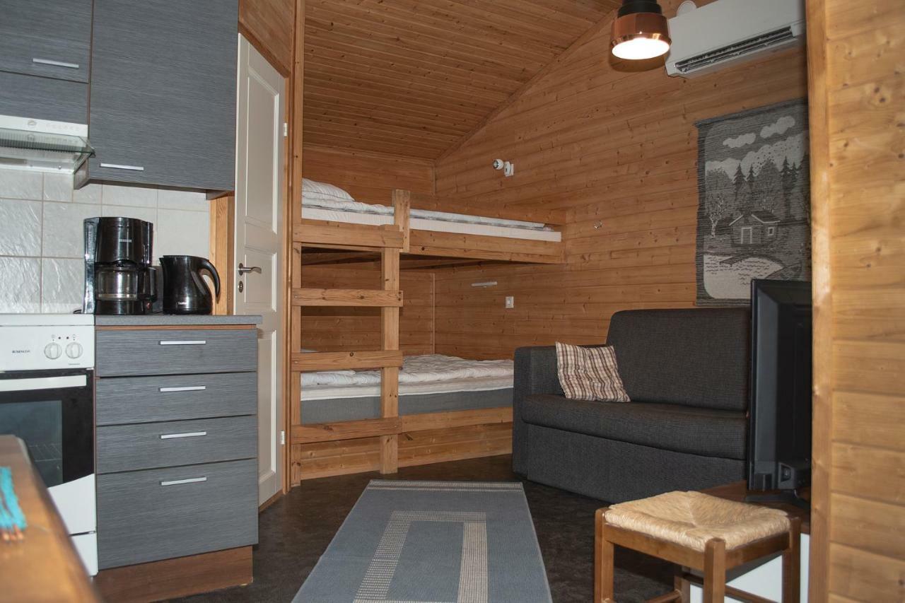 Tastulan Lomakylae Hotel Kaustinen Buitenkant foto
