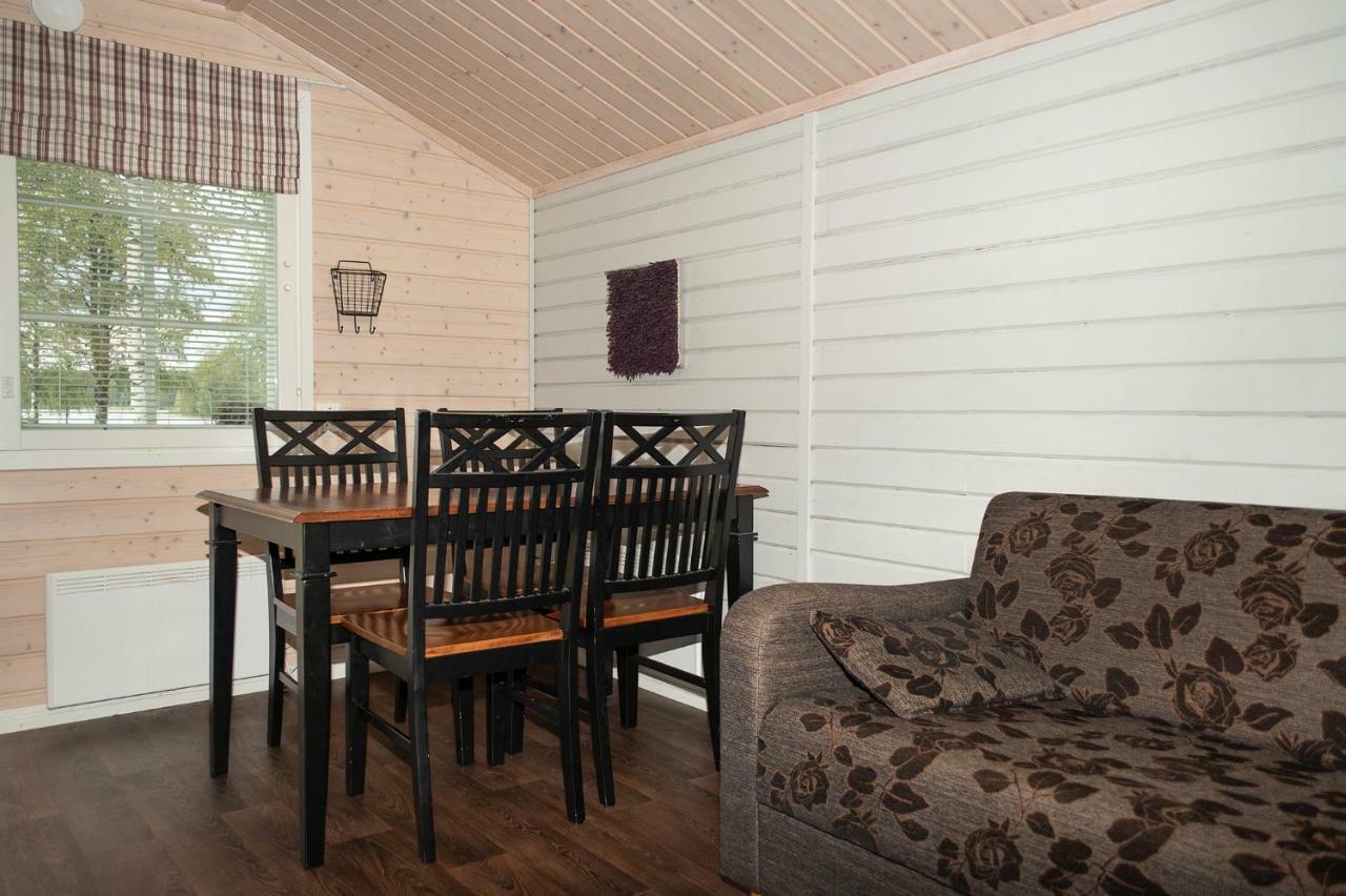Tastulan Lomakylae Hotel Kaustinen Buitenkant foto